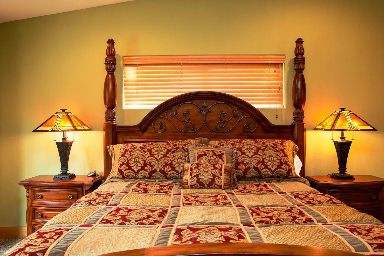 5-Star Luxury Tahoe Cabin! Great Location! Pool Table!Darts! Poker! Ping Pong! Games! South Lake Tahoe Exterior photo