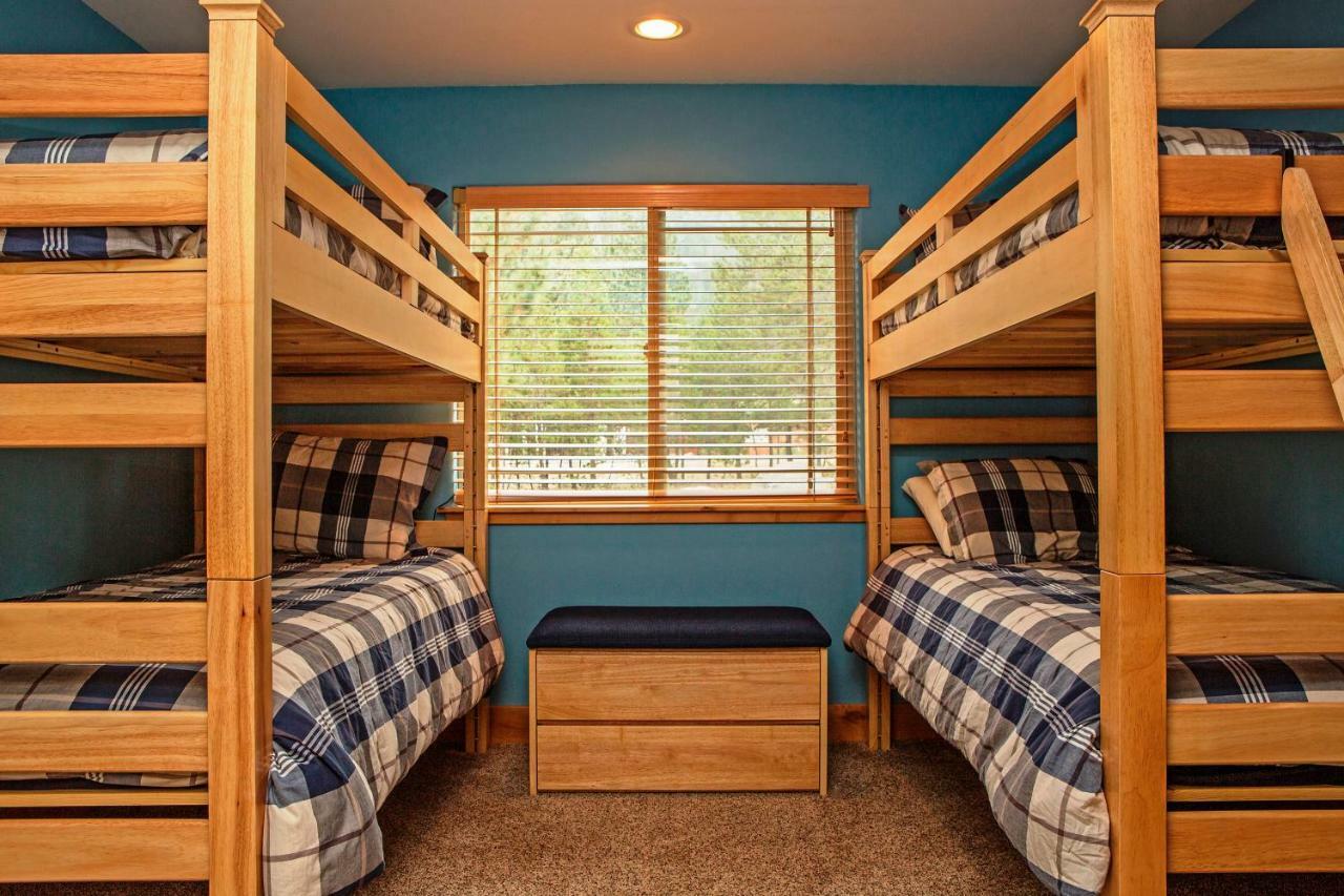 5-Star Luxury Tahoe Cabin! Great Location! Pool Table!Darts! Poker! Ping Pong! Games! South Lake Tahoe Exterior photo